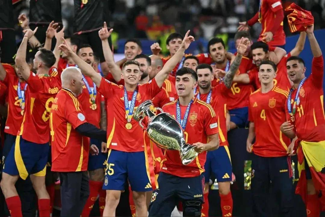 奖杯和荣誉 奖杯和荣誉